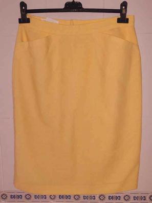 Falda con vuelo corta de polyester-rayon Amarilla de talle alto