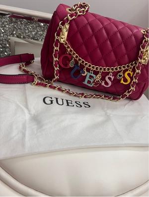 Bolso Guess de segunda mano por 35 EUR en Castellar del Vallès en