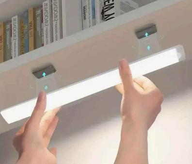 Luces Armario con Sensor de Movimiento y Mando, Batería de 1800mAh Barra de  Luz LED Recargable Magnetica Regleta LED Bajo Mueble Cocina Pilas Luz