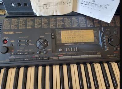 Teclado yamaha Instrumentos musicales segunda mano baratos