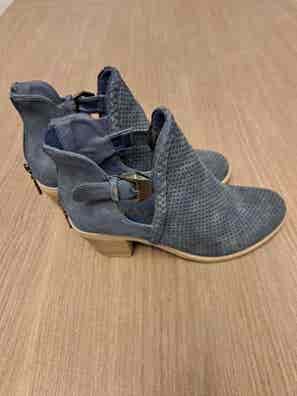 Moda y complementos de segunda mano barata en Baza Milanuncios