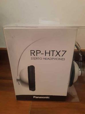 Auriculares Panasonic RP-HTX7 con aire retro