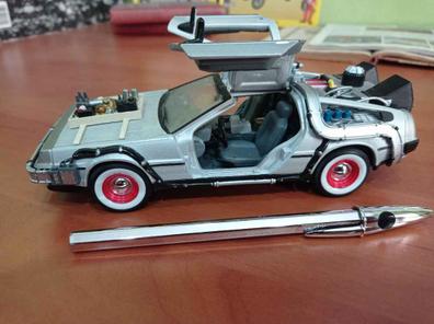 Esta réplica del DeLorean de 'Regreso al Futuro' busca dueño