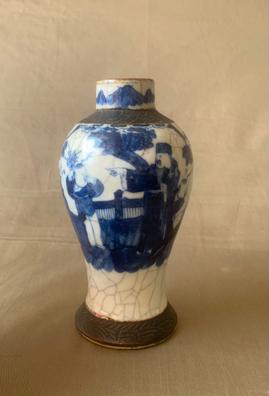 Jarrón craquelado azul de cerámica artesanal