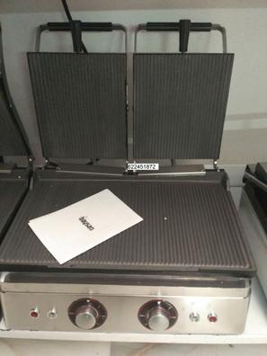 Hisense H20MOBS1HG - Microondas con Grill, Capacidad de 20 L, 700 W de  Potencia,900 W Grill, 5 Niveles, Temporizador 30 Min, Modo Descongelar,  Tirador, Acabado Negro : : Hogar y cocina