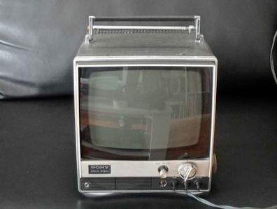 Televisión portátil vintage Elta en blanco y negro fabricada en