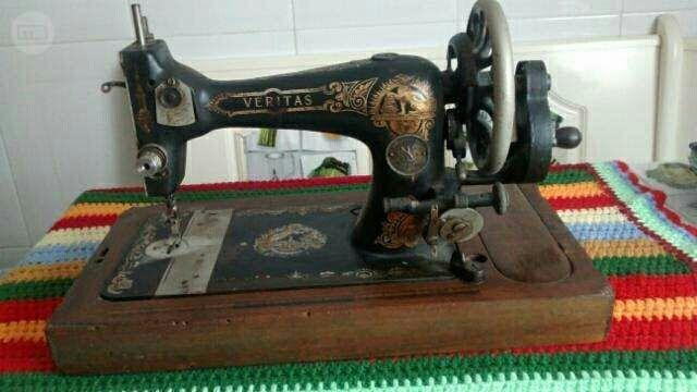 Milanuncios - juguete antiguo,maquina coser de los 70