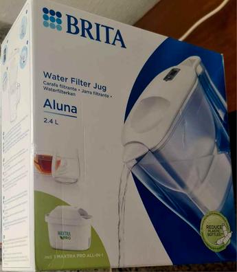 BRITA Jarra con filtro de agua para nevera Marella para reducir el cloro,  la cal y las impurezas, incluye 12 cartuchos de filtro MAXTRA+, 2.4L,  blanco : : Hogar y cocina