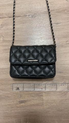 Bolso best sale bershka negro