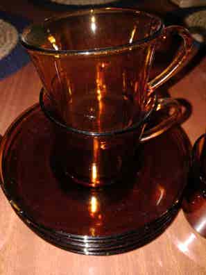 Vasos Platos Duralex Marrones Tazas Duralex Ambar De Segunda Mano