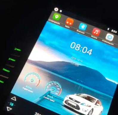 Esta autoradio es compatible con Apple CarPlay o Android Auto y cuesta poco  más de 300€
