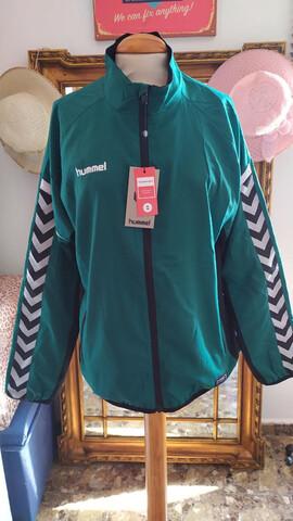 Milanuncios - Chaqueta chandal mujer Hummel Nueva