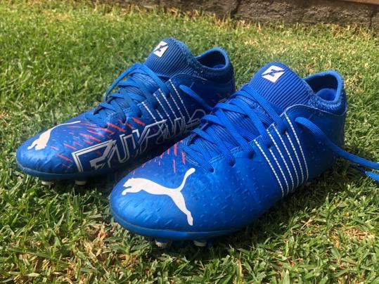 Zapatos de futbol outlet puma para niños