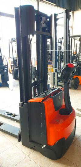 APILADOR BT SWE120 TRIPLEX 1200 KG