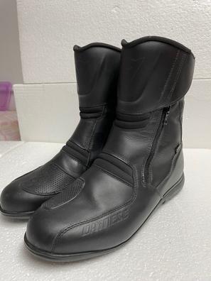 Botas moteras hombre de segunda mano por 18 EUR en Valencia en WALLAPOP