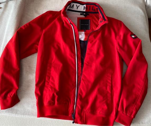 Chaqueta discount tommy roja