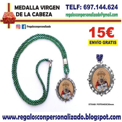 Pulsera de bisutería Virgen del Pilar granate pintado a mano