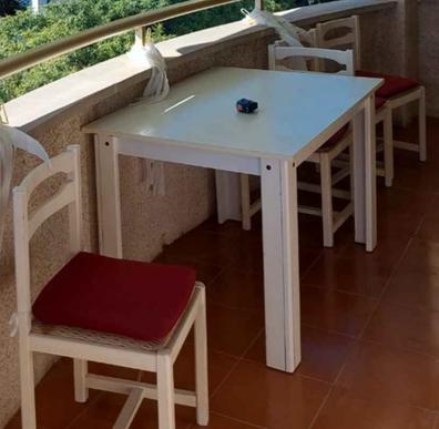 Conjunto Tarragona mesa y cuatro sillas para hostelería