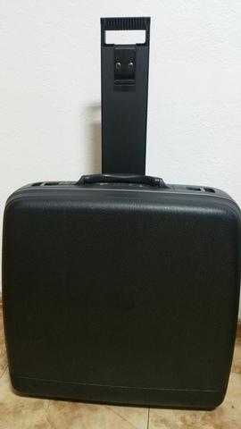 Milanuncios - MALETA SAMSONITE CON RUEDAS