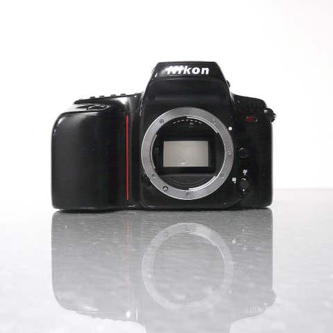 Appareil photo argentique Nikon F50 28-80mm f3.5-5.6 II Zoom Macro Aspherical Noir Reconditionné