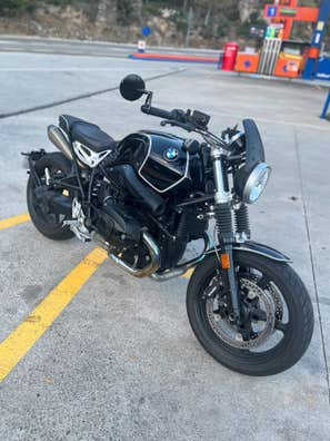 Bmw - RNine pure