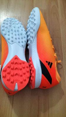 botas fútbol niño multitaco como nuevas de segunda mano por 15 EUR